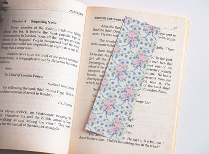 'Pretty girl book club' - Bookmark